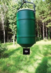 American Hunter 6/12 Volt Digital Hanging Feeder